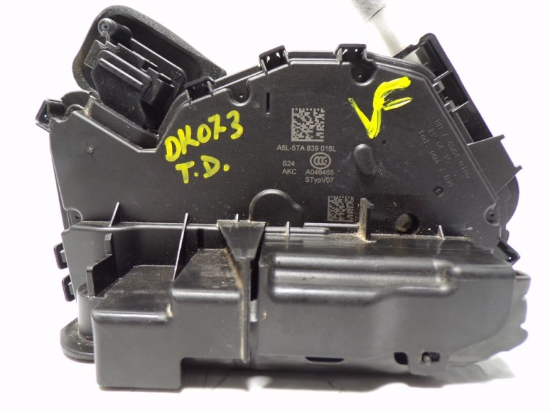 Recambio de cerradura puerta trasera derecha para seat leon (kl1) 1.0 tsi referencia OEM IAM 5TA839016L A6L5TA83916L 