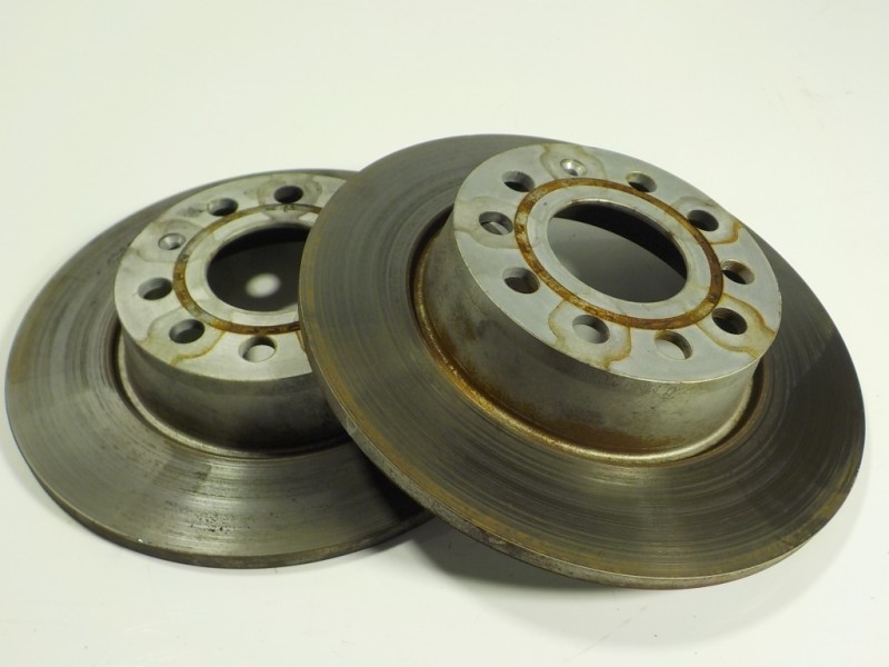 Recambio de disco freno trasero para seat leon (kl1) 1.0 tsi referencia OEM IAM 5Q0615601D  