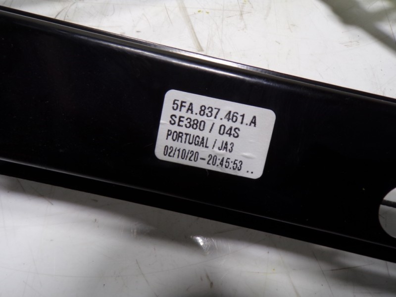 Recambio de elevalunas delantero izquierdo para seat leon (kl1) 1.0 tsi referencia OEM IAM 5FA837461A 5FA837461A 