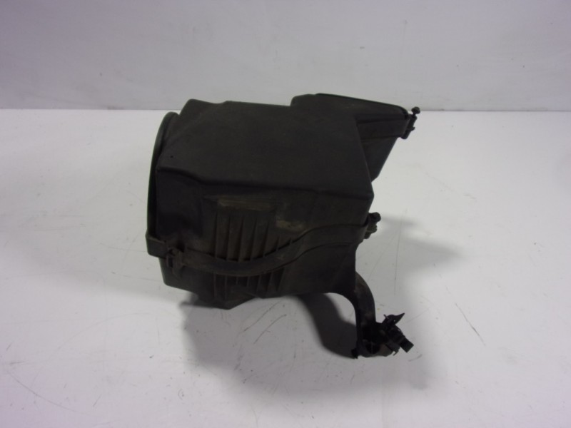 Recambio de filtro aire para ford c-max 1.6 tdci cat referencia OEM IAM 1862721  