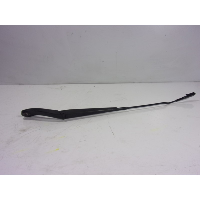 Recambio de brazo limpia delantero izquierdo para ford c-max 1.6 tdci cat referencia OEM IAM 1899697  