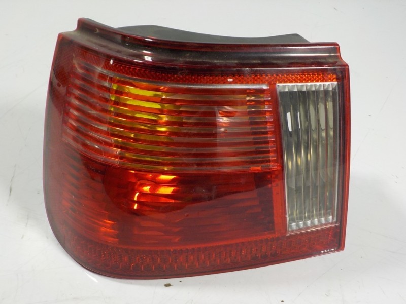 Recambio de piloto trasero izquierdo para seat ibiza (6k1) 1.9 sdi referencia OEM IAM   