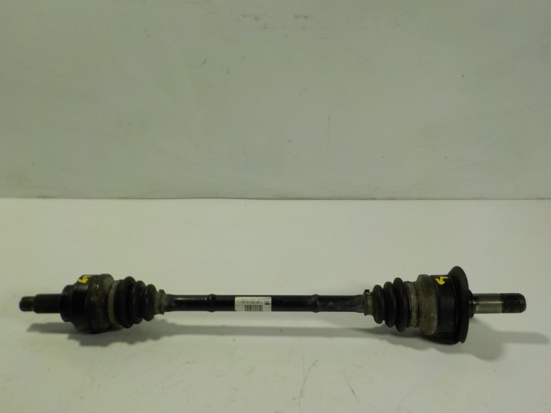 Recambio de transmision trasera izquierda para bmw serie 1 lim. (f20) 2.0 turbodiesel referencia OEM IAM  7597681 