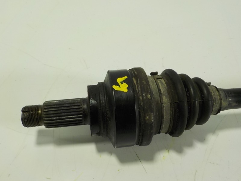 Recambio de transmision trasera izquierda para bmw serie 1 lim. (f20) 2.0 turbodiesel referencia OEM IAM  7597681 