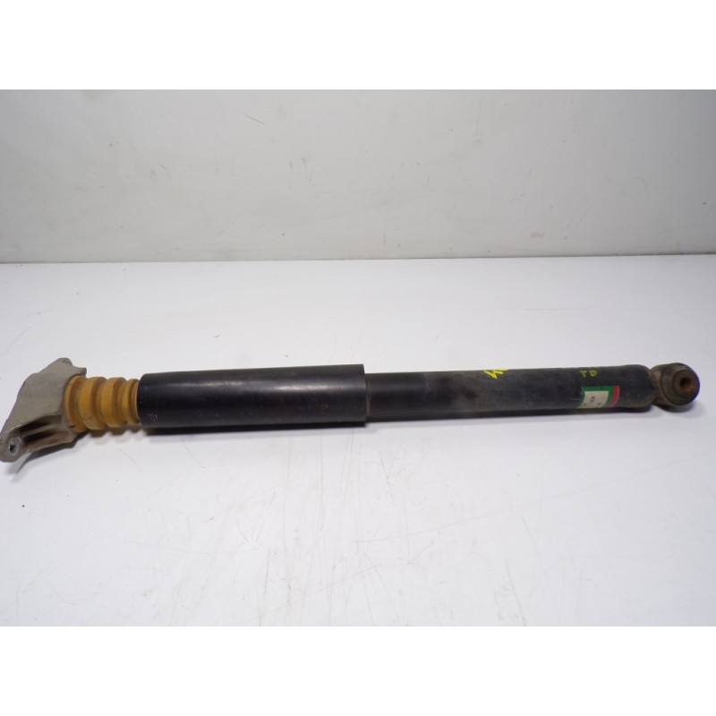 Recambio de amortiguador trasero derecho para mazda cx-5 center-line awd referencia OEM IAM K07028910A 28700A 