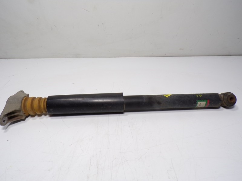 Recambio de amortiguador trasero derecho para mazda cx-5 center-line awd referencia OEM IAM K07028910A 28700A 