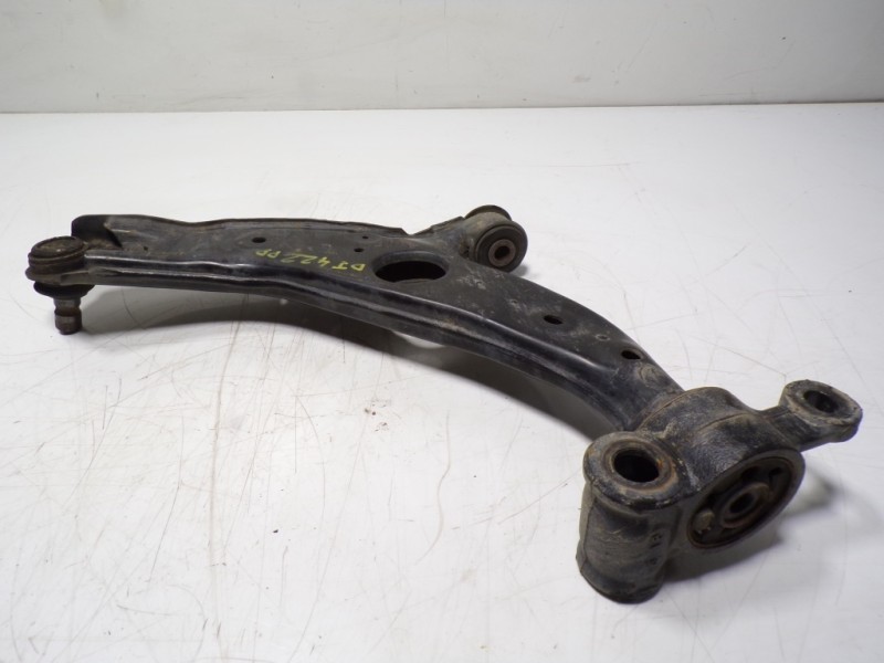 Recambio de brazo suspension inferior delantero derecho para mazda cx-5 center-line awd referencia OEM IAM KA1G34300  