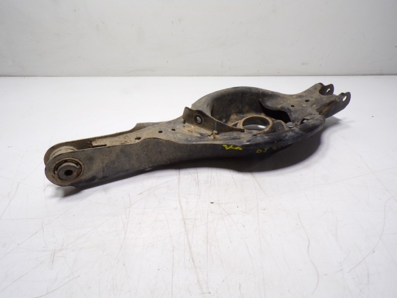 Recambio de brazo suspension inferior trasero derecho para mazda cx-5 center-line awd referencia OEM IAM KD3528300  