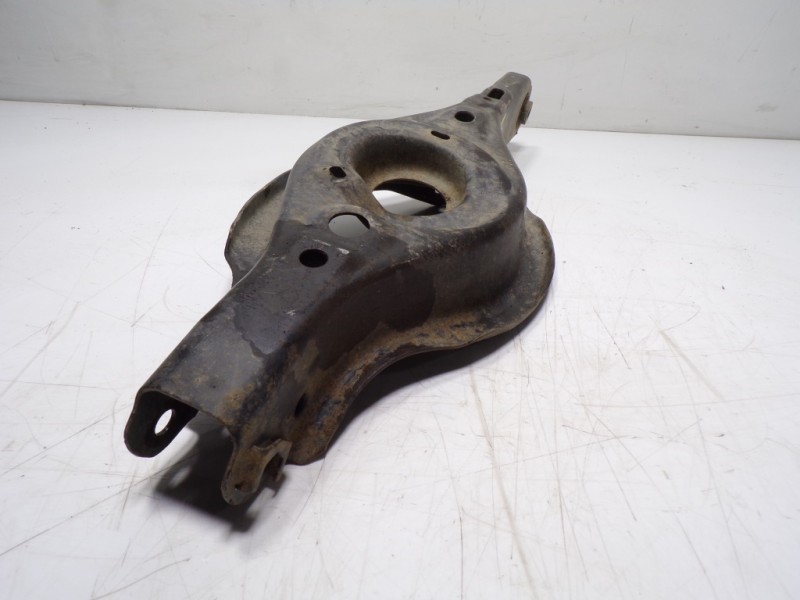 Recambio de brazo suspension inferior trasero izquierdo para mazda cx-5 center-line awd referencia OEM IAM KD3528350  