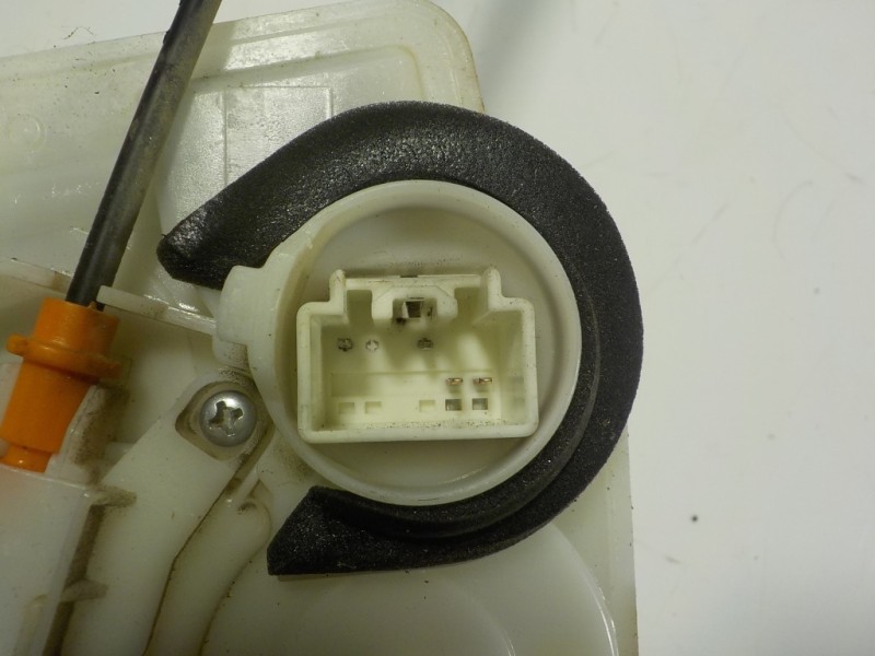 Recambio de cerradura puerta delantera derecha para mazda cx-5 center-line awd referencia OEM IAM KD5358310 5B19E0355 