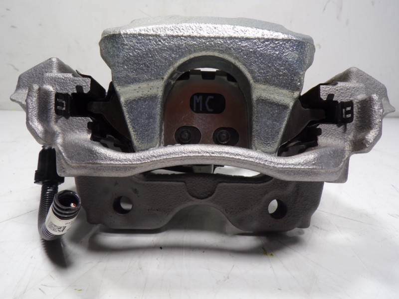 Recambio de pinza freno trasera derecha para toyota yaris 1.5 vvti hev referencia OEM IAM 47830K0010  