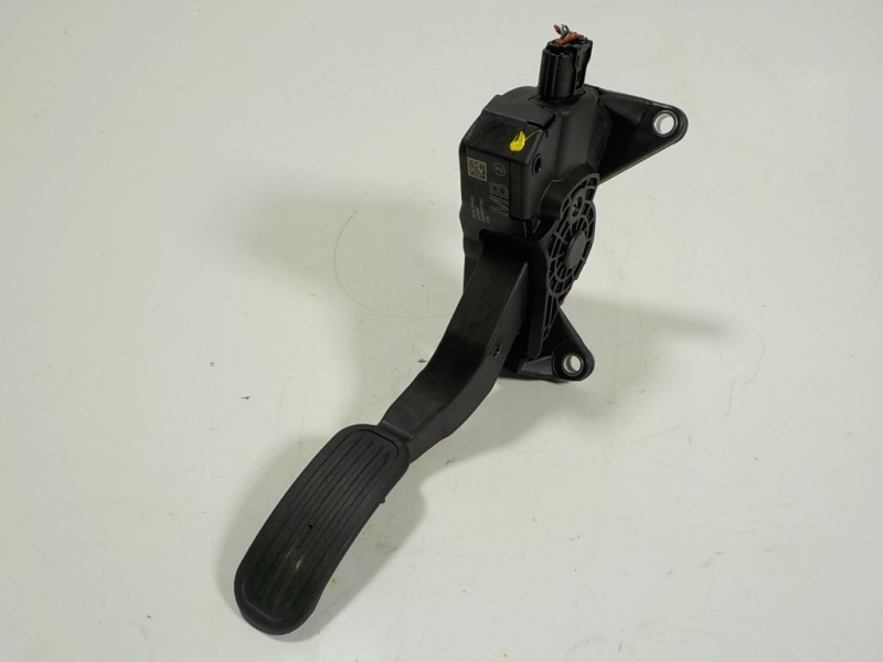 Recambio de potenciometro pedal para toyota yaris 1.5 vvti hev referencia OEM IAM 78110K0030 78110K0030 