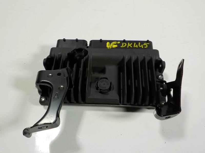 Recambio de modulo electronico para toyota yaris 1.5 vvti hev referencia OEM IAM 89661K0081 89661K0082 