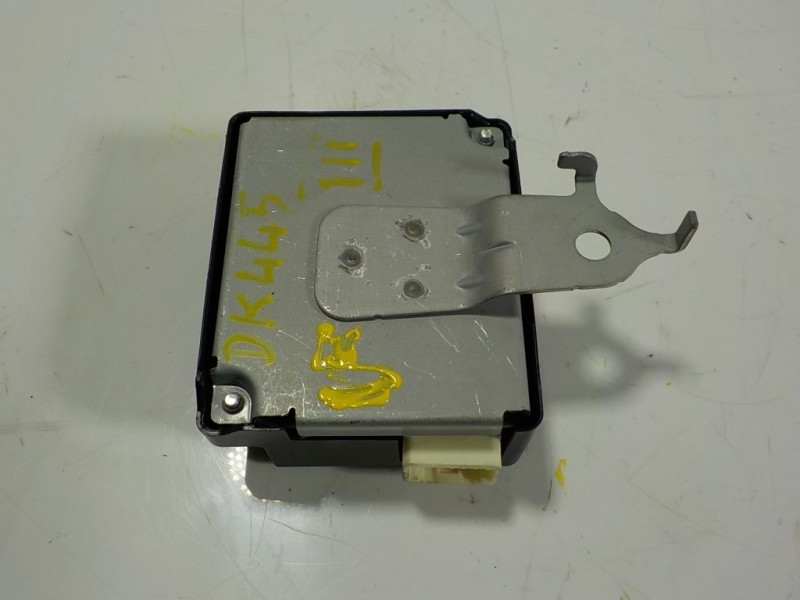 Recambio de modulo electronico para toyota yaris 1.5 vvti hev referencia OEM IAM 897A0K0011 897B0K0011 