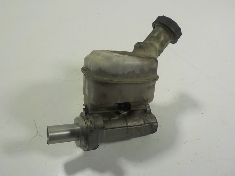 Recambio de bomba freno para ford transit caja abierta 350l referencia OEM IAM 1855169  