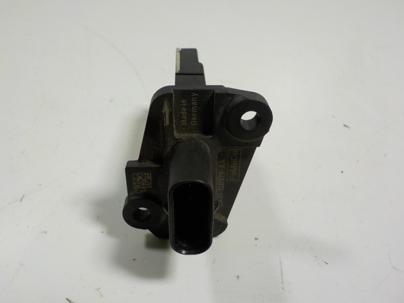Recambio de caudalimetro para ford transit caja abierta 350l referencia OEM IAM 1872775 CA6112B579AA 0020290610003831