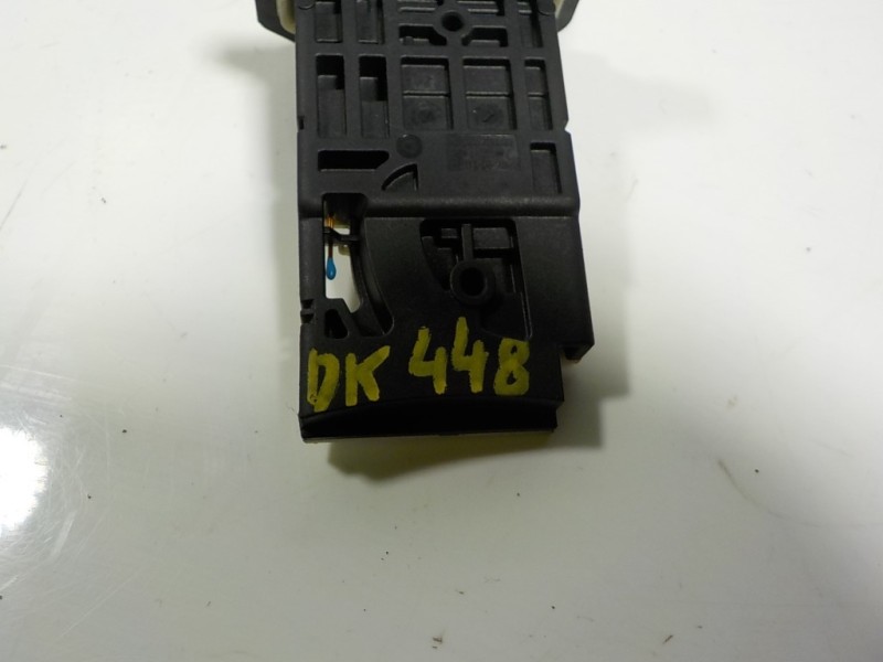 Recambio de caudalimetro para ford transit caja abierta 350l referencia OEM IAM 1872775 CA6112B579AA 0020290610003831