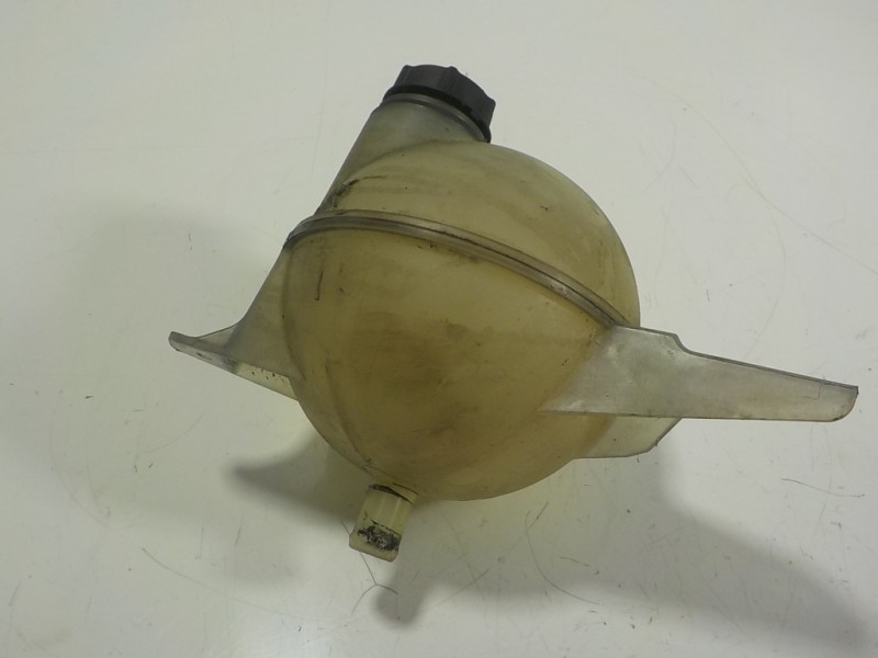 Recambio de deposito expansion para ford transit caja abierta 350l referencia OEM IAM 2036675 BK218K218AH 