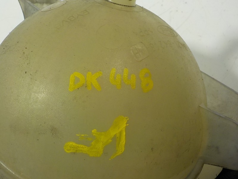 Recambio de deposito expansion para ford transit caja abierta 350l referencia OEM IAM 2036675 BK218K218AH 