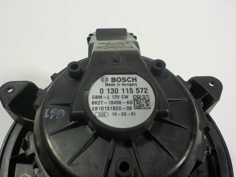 Recambio de motor calefaccion para ford transit caja abierta 350l referencia OEM IAM 2368958 BK2T18456AD 0130115572
