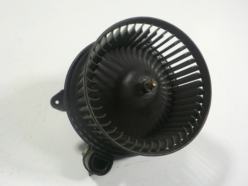 Recambio de motor calefaccion para ford transit caja abierta 350l referencia OEM IAM 2368958 BK2T18456AD 0130115572