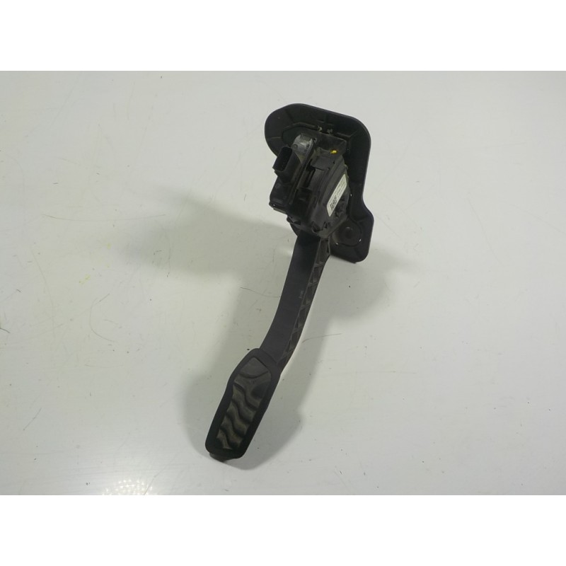 Recambio de potenciometro pedal para ford transit caja abierta 350l referencia OEM IAM 2193397 BK219F836AE 6PV93456200