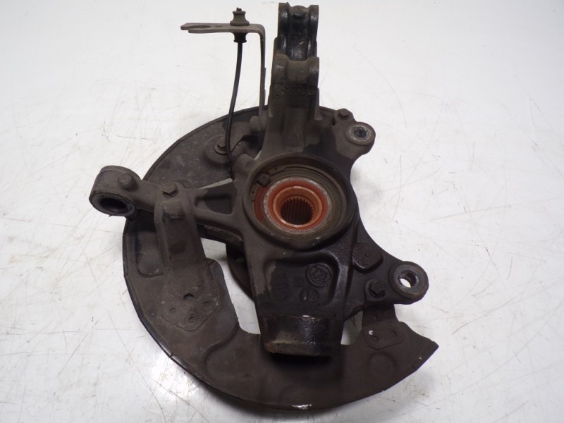 Recambio de mangueta delantera izquierda para citroën c4 picasso 1.6 blue-hdi fap referencia OEM IAM 1610137880  