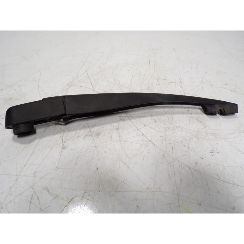 Recambio de brazo limpia trasero para peugeot 208 1.6 blue-hdi fap referencia OEM IAM 1608396380  