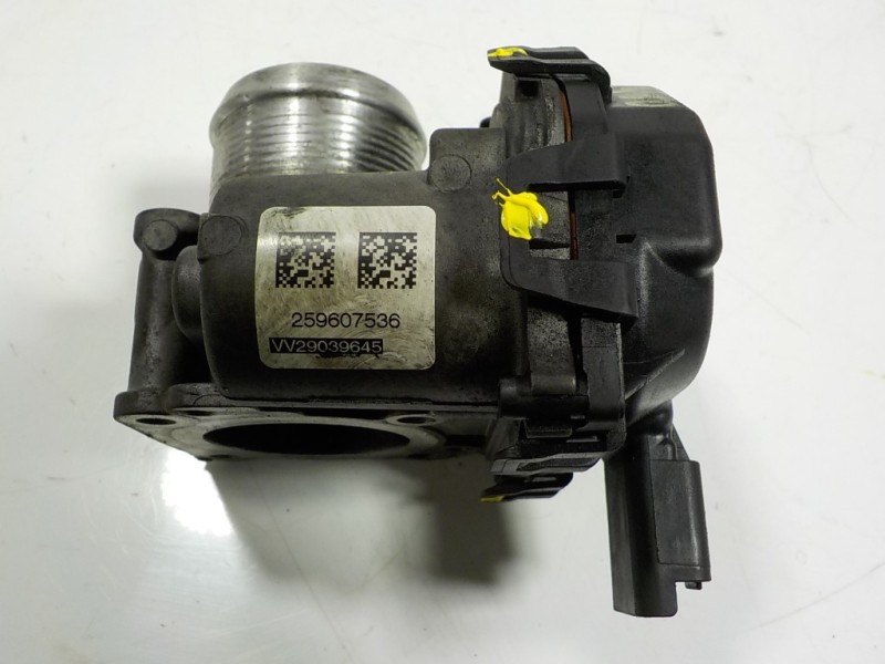 Recambio de caja mariposa para peugeot 208 1.6 blue-hdi fap referencia OEM IAM 9830301180 980723858002 V29039645