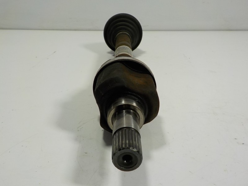 Recambio de transmision izquierda para peugeot 208 1.6 blue-hdi fap referencia OEM IAM 3272LG 9656135280 