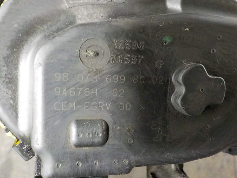 Recambio de valvula egr para peugeot 208 1.6 blue-hdi fap referencia OEM IAM 9833095880 9807369980 94676H02