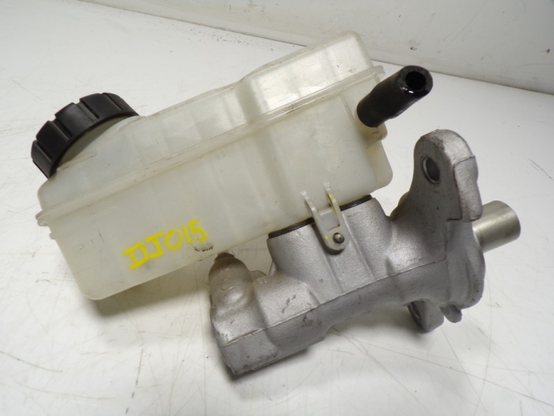 Recambio de bomba freno para dacia sandero 1.5 dci diesel fap cat referencia OEM IAM 460111938R  