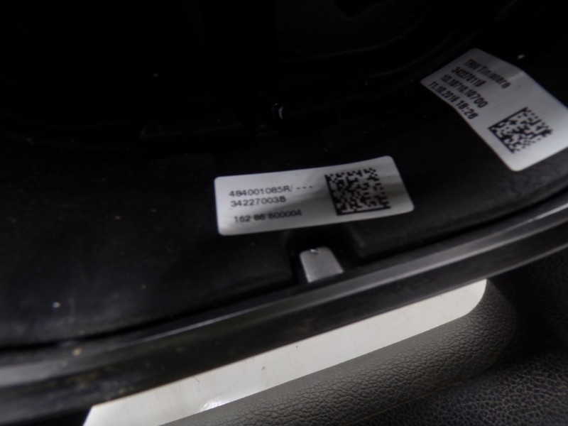 Recambio de volante para dacia sandero 1.5 dci diesel fap cat referencia OEM IAM 484307730R 484001085R 