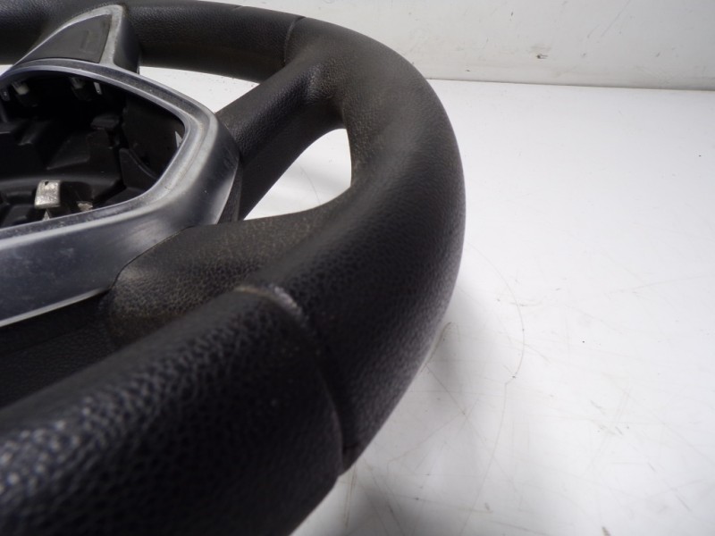 Recambio de volante para dacia sandero 1.5 dci diesel fap cat referencia OEM IAM 484307730R 484001085R 