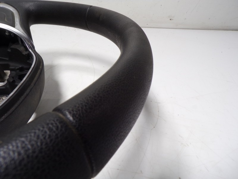 Recambio de volante para dacia sandero 1.5 dci diesel fap cat referencia OEM IAM 484307730R 484001085R 