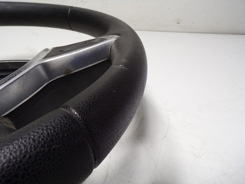 Recambio de volante para dacia sandero 1.5 dci diesel fap cat referencia OEM IAM 484307730R 484001085R 