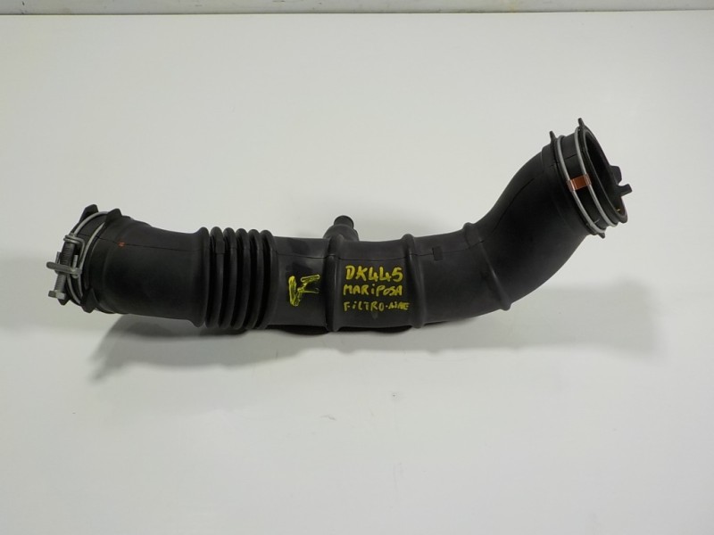 Recambio de tubo intercooler para toyota yaris 1.5 vvti hev referencia OEM IAM 17881K0050  