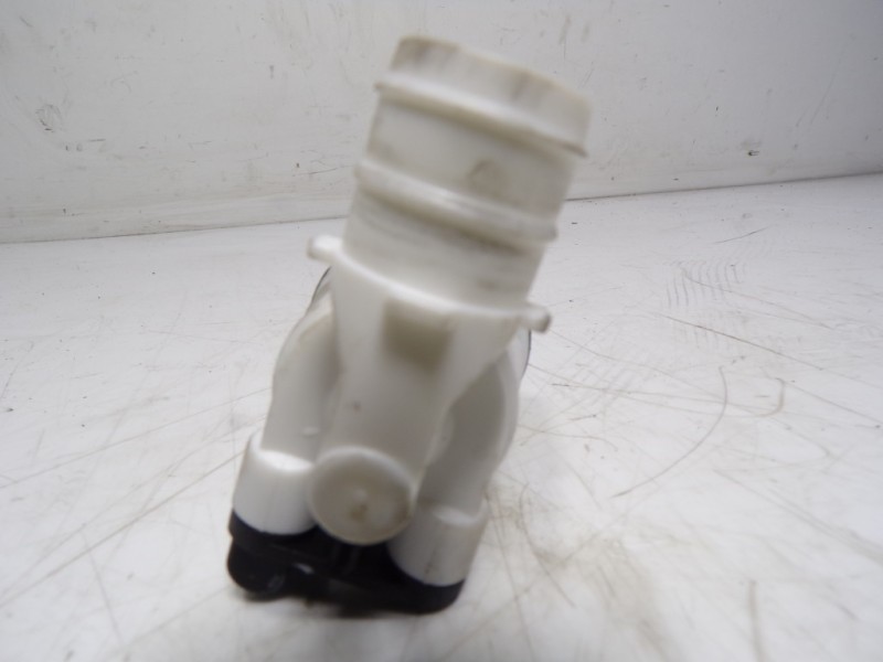 Recambio de bomba limpia para toyota proace city 1.5 dci referencia OEM IAM  9632984980 