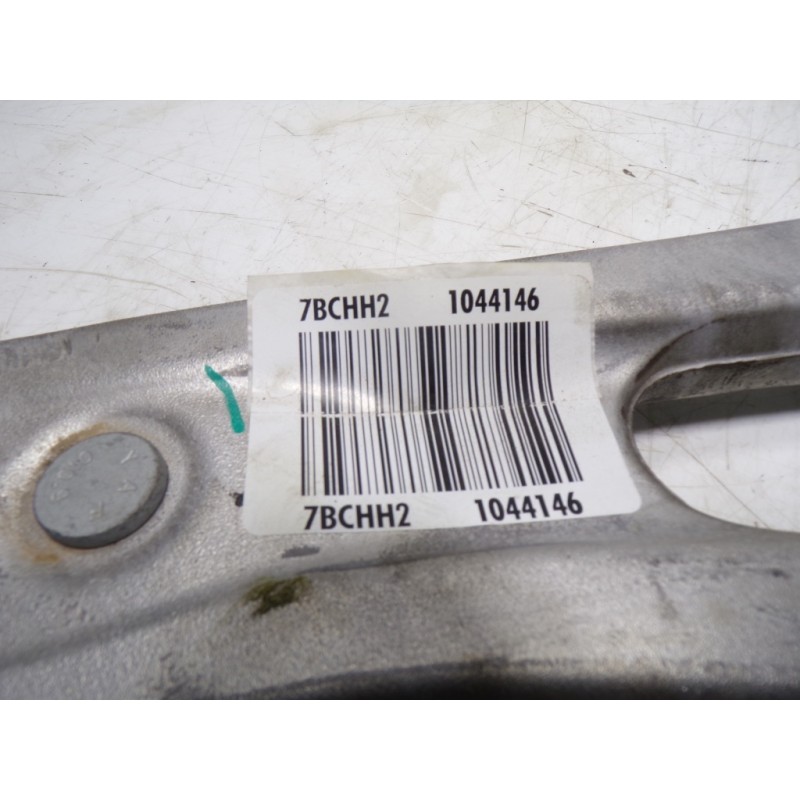 Recambio de brazo suspension inferior delantero izquierdo para toyota proace city 1.5 dci referencia OEM IAM  1044146 
