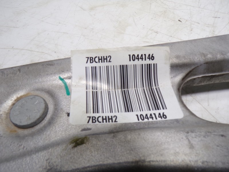 Recambio de brazo suspension inferior delantero izquierdo para toyota proace city 1.5 dci referencia OEM IAM  1044146 