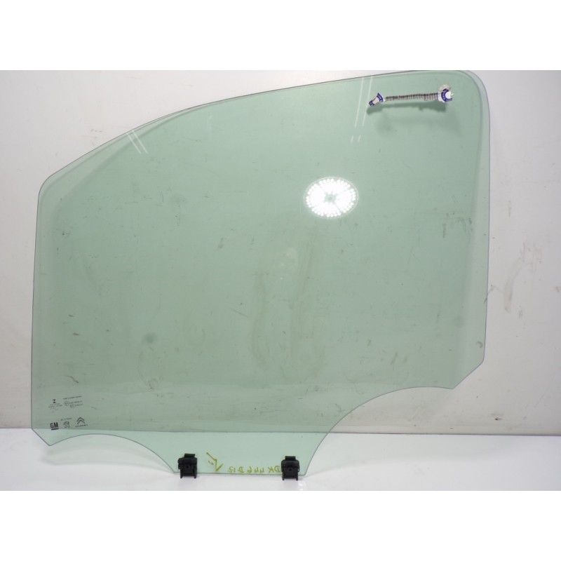 Recambio de cristal puerta delantero izquierdo para toyota proace city 1.5 dci referencia OEM IAM   