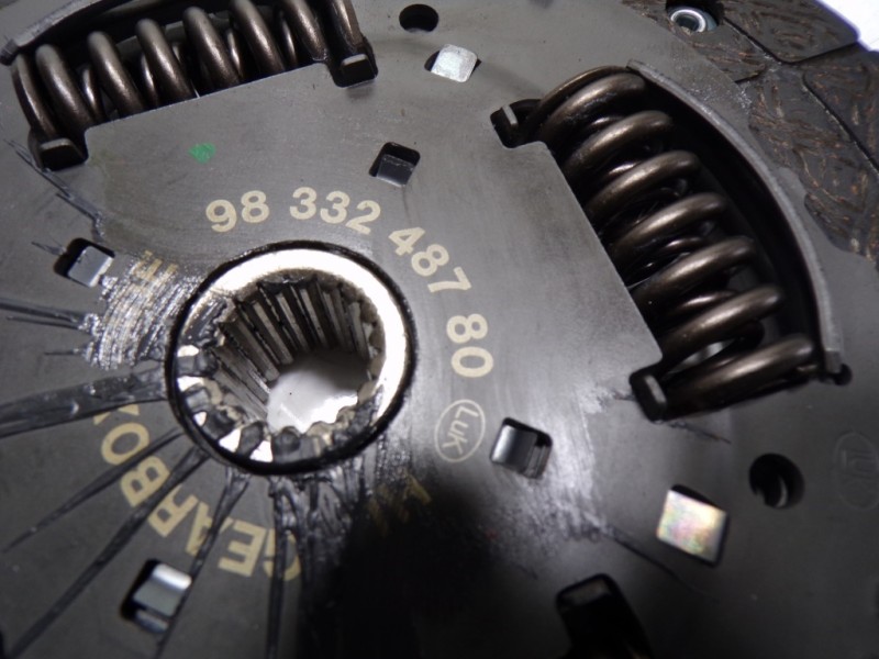 Recambio de kit embrague para toyota proace city 1.5 dci referencia OEM IAM  9833248780 