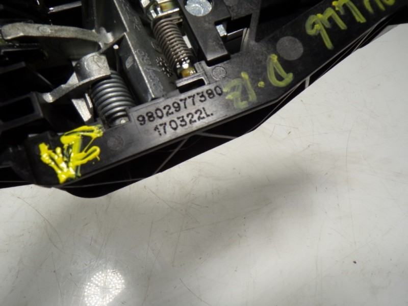 Recambio de maneta exterior delantera izquierda para toyota proace city 1.5 dci referencia OEM IAM  9802977380 