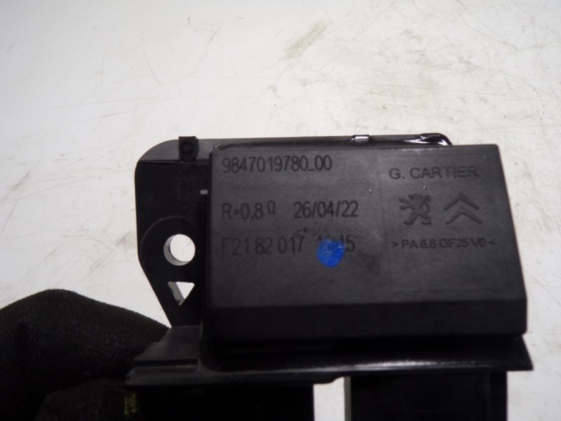 Recambio de modulo electronico para toyota proace city 1.5 dci referencia OEM IAM  984701978000 