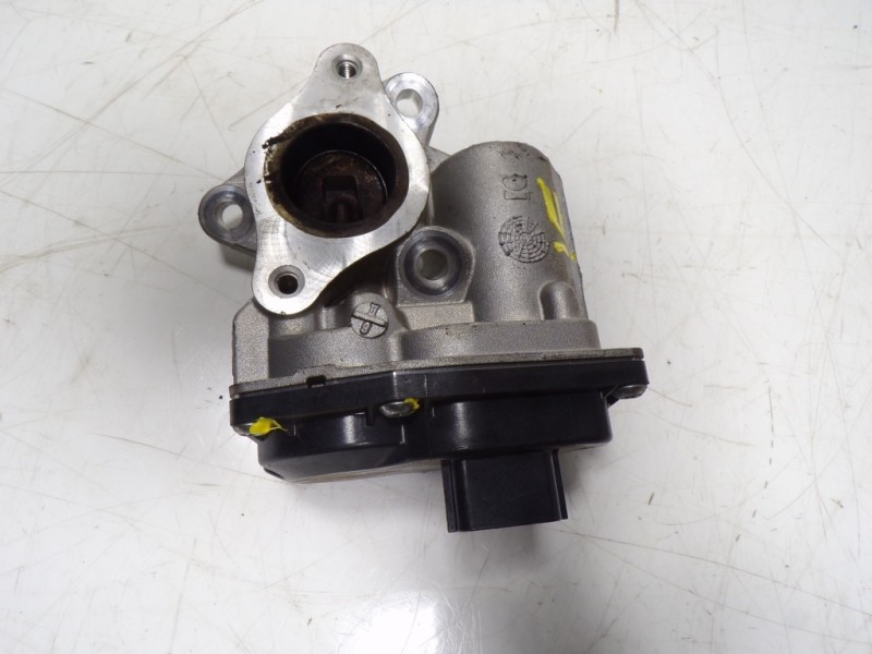 Recambio de valvula egr para dacia sandero 1.5 dci diesel fap cat referencia OEM IAM 147104647R H8201143495 