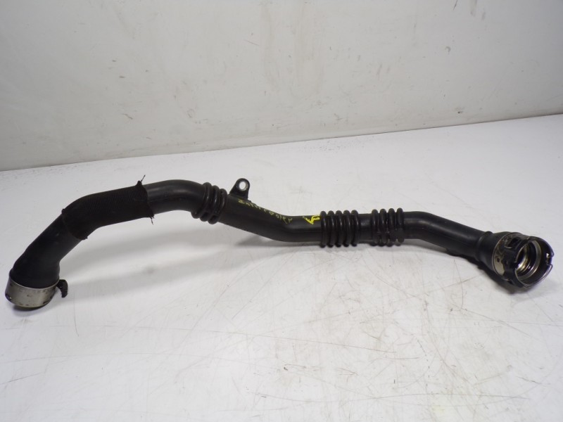 Recambio de tubo intercooler para dacia sandero 1.5 dci diesel fap cat referencia OEM IAM 215014119R  