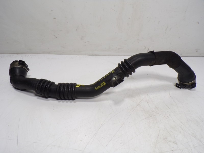 Recambio de tubo intercooler para dacia sandero 1.5 dci diesel fap cat referencia OEM IAM 215014119R  