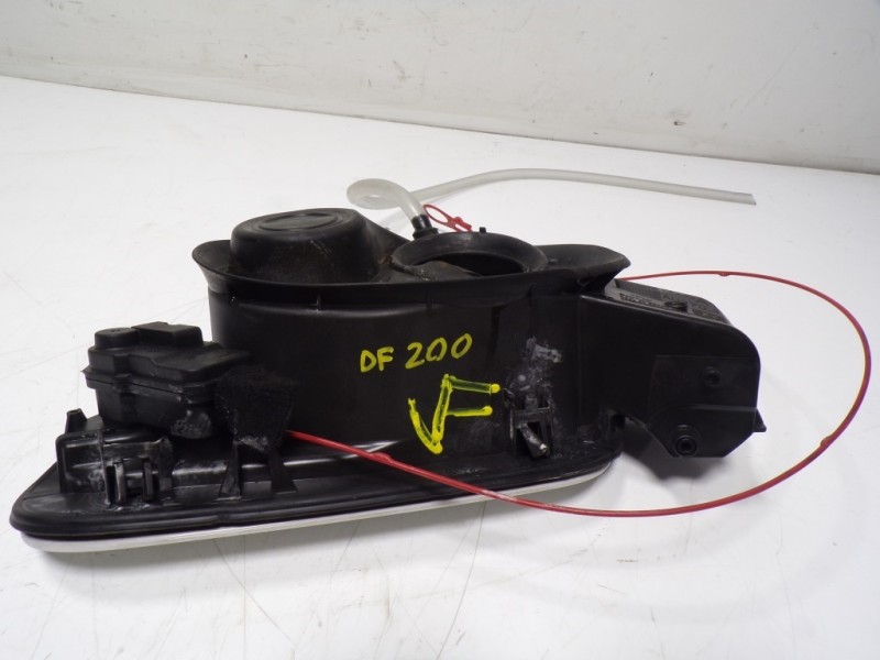 Recambio de tapa combustible para audi a1 sportback (gba) 1.0 tfsi referencia OEM IAM 82A809906 82A809906 
