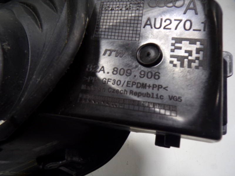 Recambio de tapa combustible para audi a1 sportback (gba) 1.0 tfsi referencia OEM IAM 82A809906 82A809906 