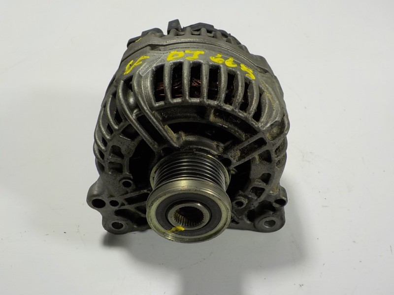 Recambio de alternador para seat ibiza (6j5) 1.2 tsi referencia OEM IAM 03F903023D 03F903023D 0124525201